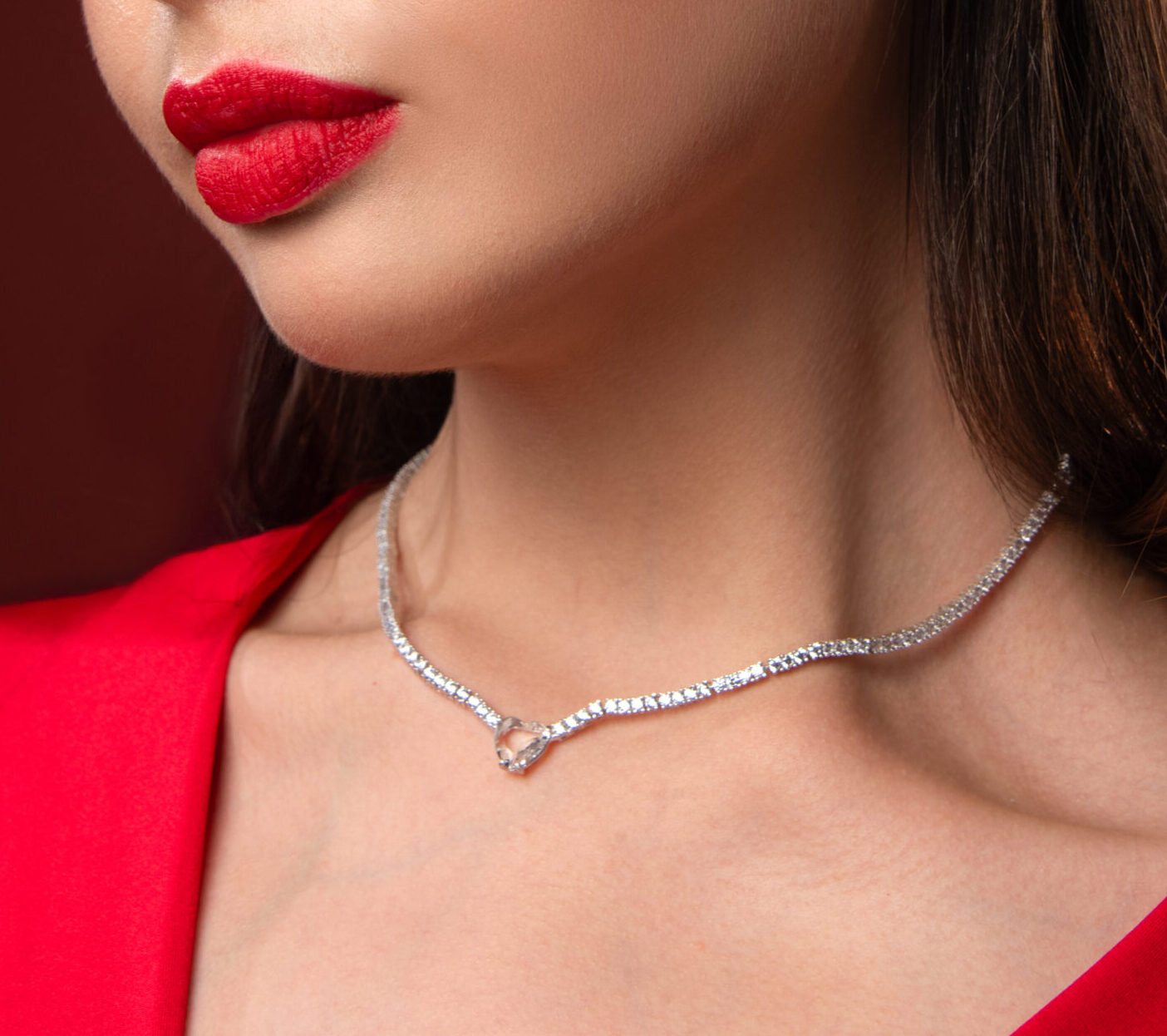Collar de Circones blancos – MOIRAS